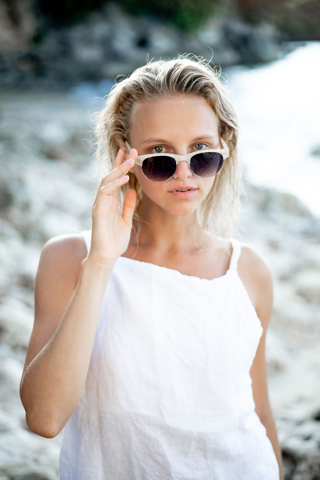 Woman wearing Mokki sunglasses